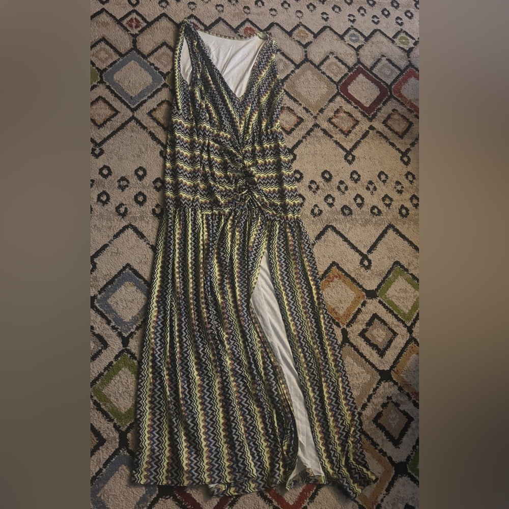 SHEIN Curve Black & Yellow Zigzag Sleeveless Maxi Dress
